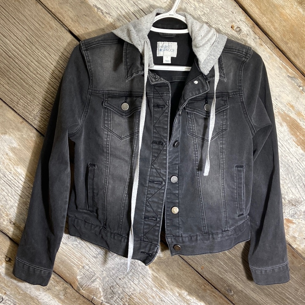 Market Spruce black jean jacket size small